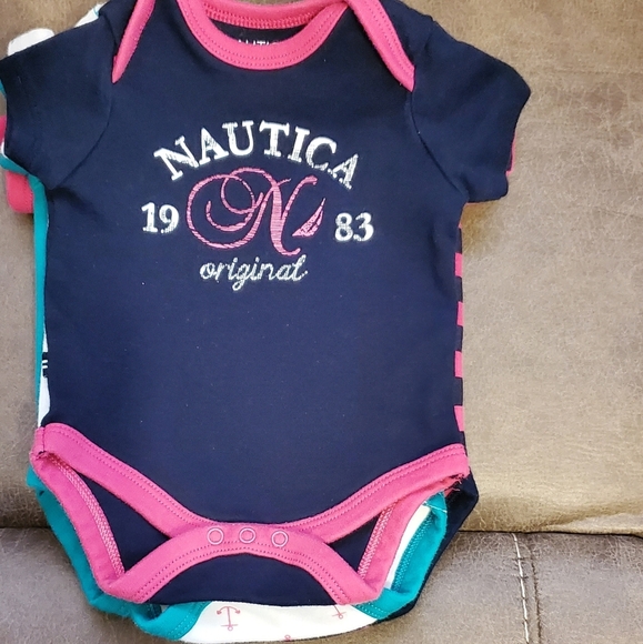 Nautica Baby Girls 5 Piece Onsie Set 0-3 Months - Picture 2 of 6